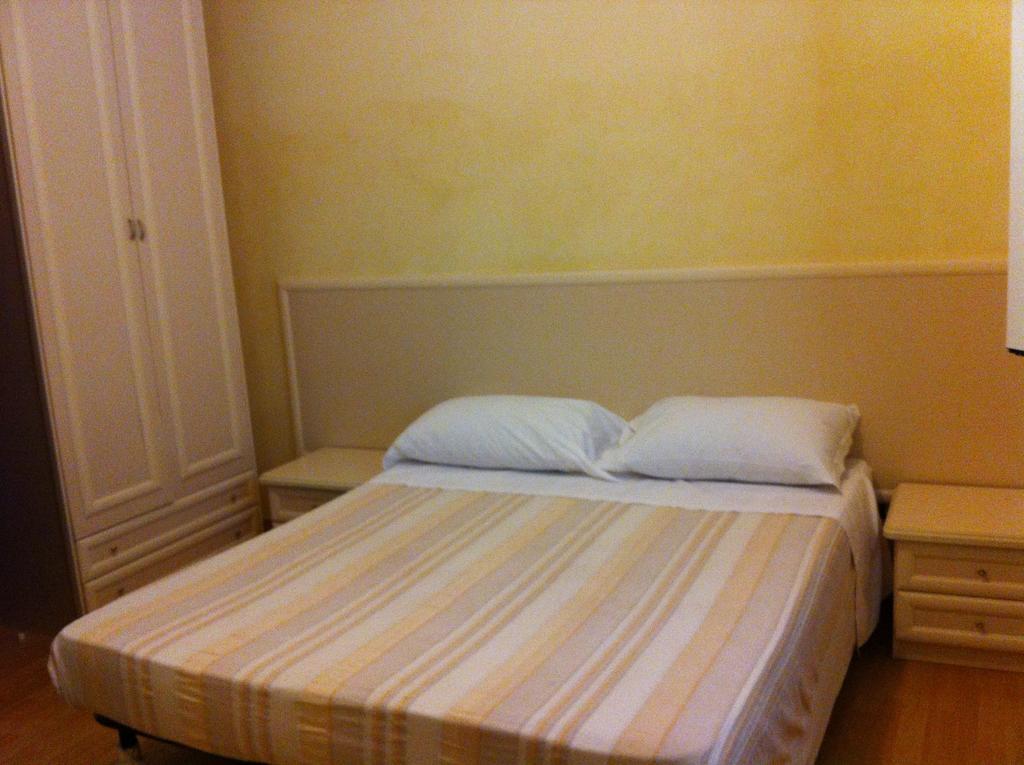 Motel White House Cerveteri Zimmer foto